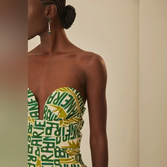 FARM RIO
TYPOGRAPHY STRAPLESS JUMPSUIT - Picture 3 of 6